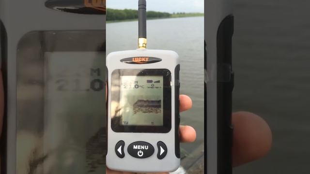 Отзыв о беспроводном эхолоте Lucky FFW718 смотреть онлайн