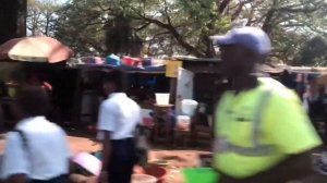 Покупаем овощи и фрукты на рынке в Африке (Гвинея, Конакри)