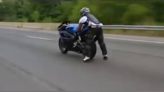 ФА-ФА-ФА на песню Жени Барс смотреть онлайн