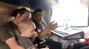 Сакит Самедов - Кайфуем (в поезде)