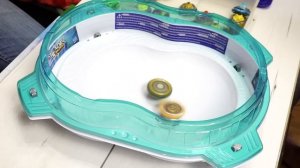 Все волчки Hasbro! Бейзон VS Закупыч на арене Бейблэйд Бёрст Райз Гиперсфера Вертикал Дроп