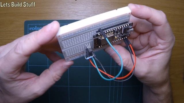 ESP8266 Temperature Sensor with DS18b20 смотреть онлайн