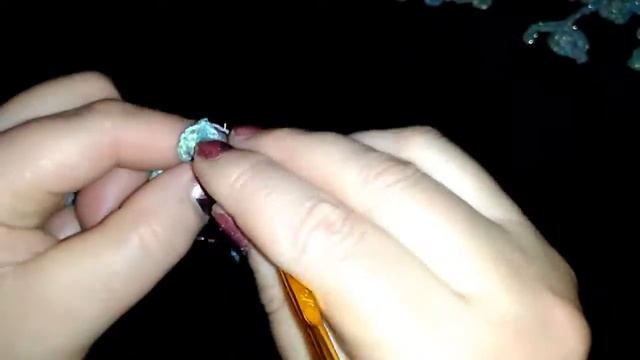 Урок 22. Цветы и веточки витыми столбиками. Аппликация. Вязание крючком. смотреть онлайн