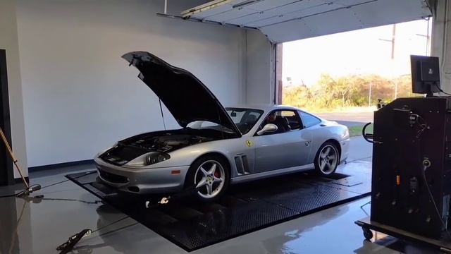 Ferrari 550 Dyno Run смотреть онлайн