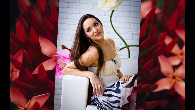 Фотографии девушек с огромными цветами смотреть онлайн