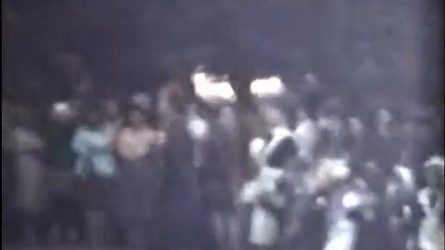 ОЧЕНЬ старое кино. "Лето" переход из школы в школу. смотреть онлайн