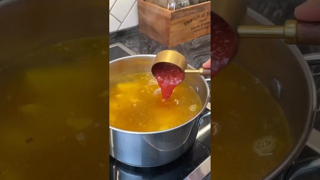 Томатный суп с фрикаделькамиОчень легко готовится.