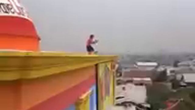 Breakin 2 Electric Boogaloo Ozone at Work смотреть онлайн