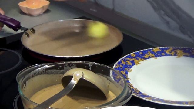 Обалденный рецепт шоколадных блинчиков! Просто и легко! смотреть онлайн