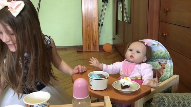 VLOG День рождение реборна Лили/Birthday reborn lily. Дарим подарки смотреть онлайн