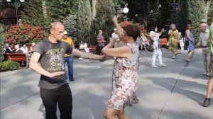 ТЫ НА ЗВОНКИ НЕ ОТВЕЧАЙ...