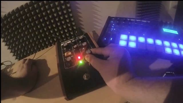 Techno Jam with 0 Coast, Moog Mother 32, Erebus, DSI Tempest and Taurus смотреть онлайн