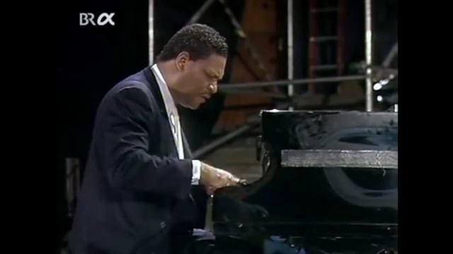 Inner Glimpse - McCoy Tyner, Joe Henderson and Freddie Hubbard смотреть онлайн