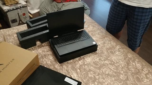 Прикупил себе игрушку ??? Не обзор, а факт. Honor Hunter V700 смотреть онлайн