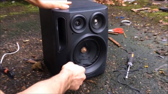 Blowing Speakers 11 смотреть онлайн