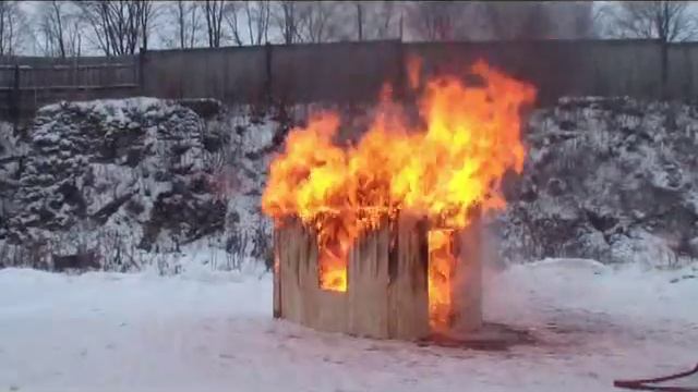 Тушение деревянной постройки. Технология Natisk. смотреть онлайн