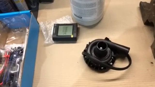 Постройка двигателя (низ) ВАЗ 2107 турбо "АМАГ" (часть3) - Электро помпа; цементная смесь в блок смотреть онлайн