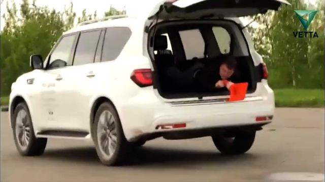 Экстренное торможение Infiniti QX80 | Экстремальный тест драйв. смотреть онлайн