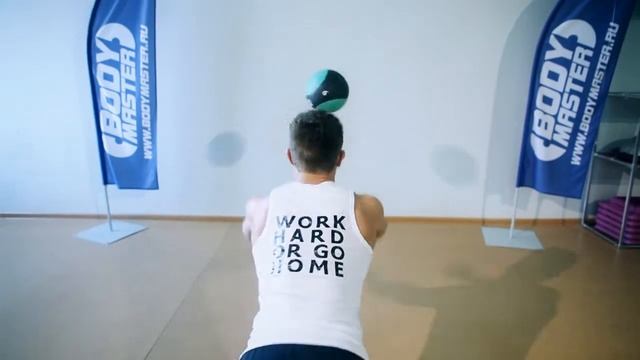 bodymaster : Бросание медицинского мяча в стену стоя на коленях смотреть онлайн