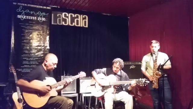 Benjamin Flores saxo alto 16 años y Romero Jazz Duo. смотреть онлайн