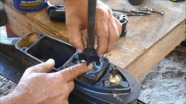 How To Replace A Tohatsu - Nissan Outboard Water Pump - Impeller смотреть онлайн