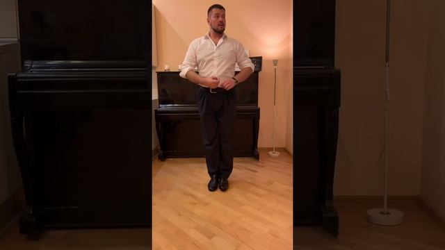 Сложные повороты на двух ногах. Видеоурок танго. смотреть онлайн