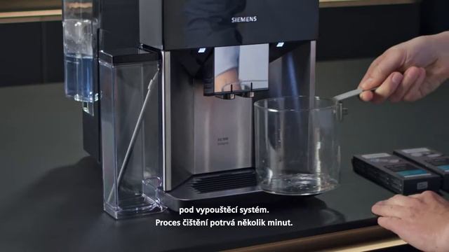 Čištění kávovaru Siemens EQ.500 s programem calc'nClean смотреть онлайн