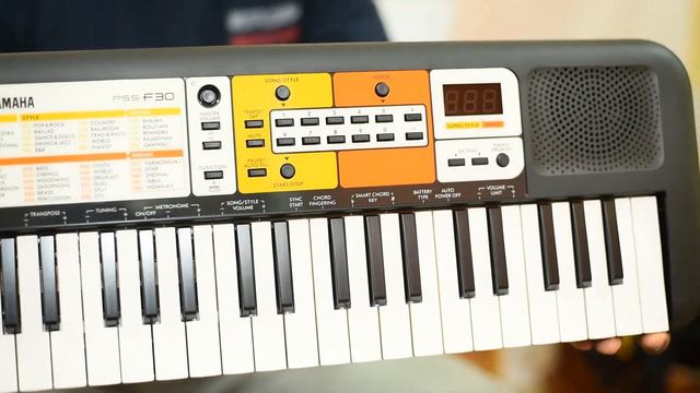 YAMAHA PSS F30 KEYBOARD UNBOXING | MELODY MADNESS смотреть онлайн