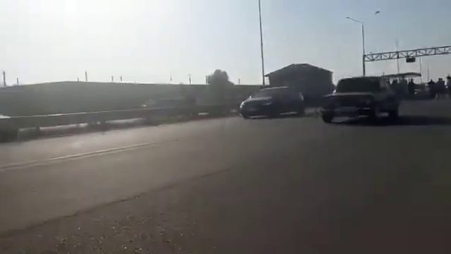 Ваз 2106 1.6л турбо на Шеснаре & VW Golf R 2.0 4x4 VAZ WIN смотреть онлайн