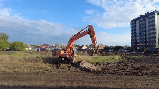 12 июня 2023. Начало строительства новой дороги в Абакане.Перекресток Некрасова Кирова. смотреть онлайн
