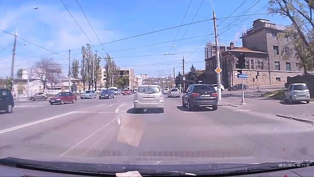 Осторожно олень на Toyota Solara смотреть онлайн