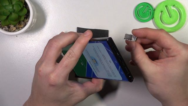 Does The Samsung Galaxy S23 Ultra Have A MicroSD Memory Card Input? #s23ultra
