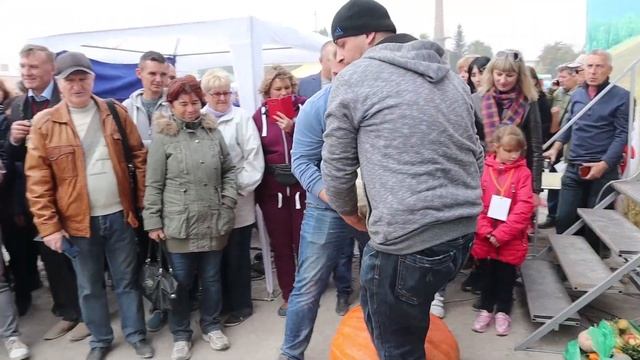 Як на кропивницькому «АГРОЕКСПО» відбирали найбільший гарбуз в історії виставки смотреть онлайн