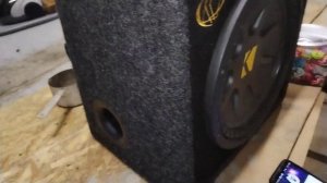 подключил колонку JBL экстрим 3 к сабвуферу