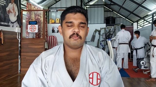 Индийский Каратист Установил Мировой Рекорд | The First Indian to break 200 plus tiles in 60 second смотреть онлайн