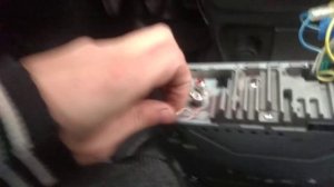 Гул в колонках на запущенном двигателе(Посторонние звуке в автозвуке)