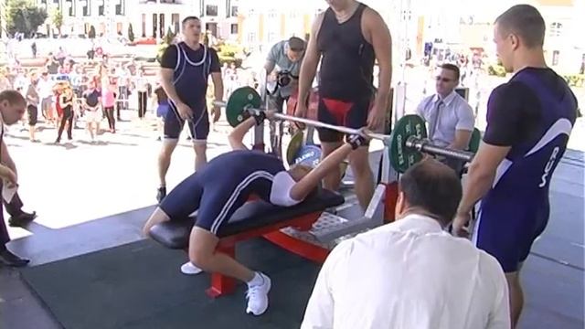 Состязания на кубок главы района по жиму лёжа смотреть онлайн