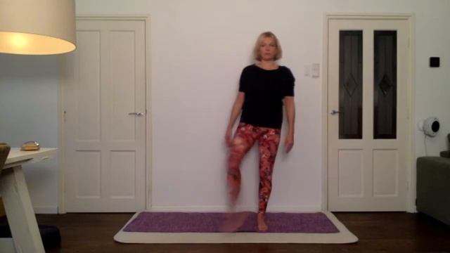 Herfstmood - Hatha Yoga les (40 minuten) смотреть онлайн