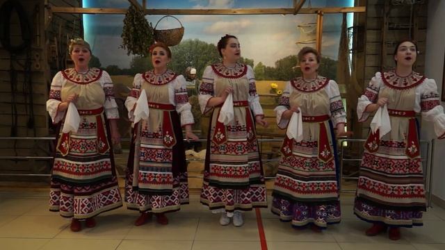 "Я да пучочеки вязала" Крыловая песня некрасовских казаков. "Хорошие девчата" в ОГИК музее.