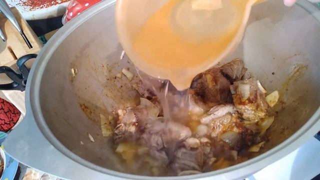 ЖАРКОЕ В КАЗАНЕ/С ГОВЯЖЬИМИ РЕБРЫШКАМИ/@ АЛЛА КОРБУТ/ВКУСНАЯ КУХНЯ. смотреть онлайн