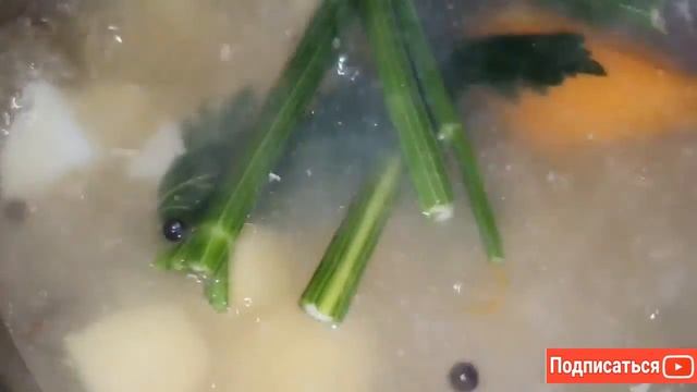 Вкусный тыквенный суп-пюре с мясом и с чечевицей. Sehr leckere Kürbisuppe mit Fleisch und Linsen. смотреть онлайн