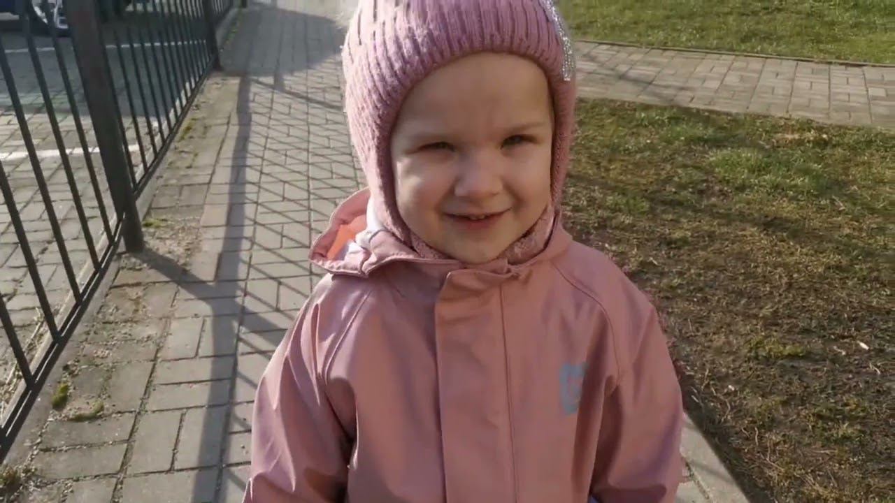 Тестирование детского комплекта одежды для девочки от ТМ "Котофей" на весну 2022. Калининград. смотреть онлайн