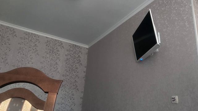 ВЛОГ С СЛАДКОГО СТОЛА!ТРЕШ, ЧТО ПРОИСХОДИТ В ТО ВРЕМЯ КАК ВСЕ СИДЯТ!🫣😱 смотреть онлайн