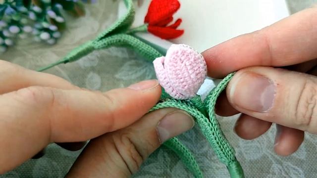 Вязаные брошки тюльпаны. Crochet broshes tulip смотреть онлайн