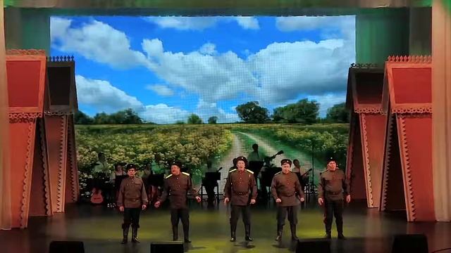 Народный вокальный ансамбль Сударушка (Родниковая Русь) - Ехали казаки домой смотреть онлайн