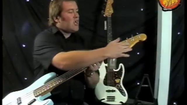 Squier Vibe Series Guitars Review смотреть онлайн