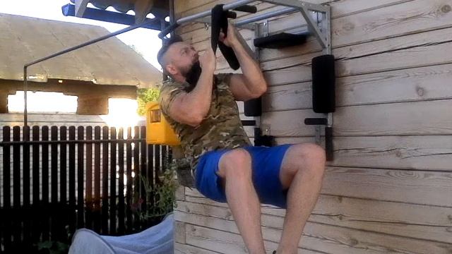Комплекс упражнений на турнике. смотреть онлайн