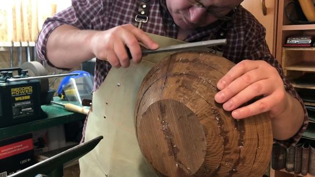 Как сэкономить древесину: глубокая тарелка из тонкой доски смотреть онлайн