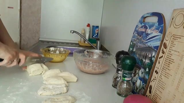 ЖАРЕНЫЕ ПИРОЖКИ С МЯСОМ .ТЕСТО НА КЕФИРЕ . смотреть онлайн