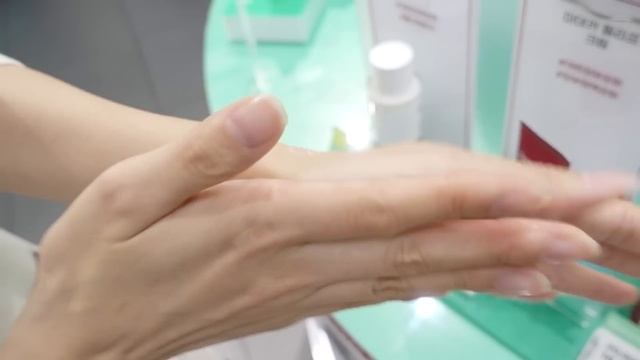 Top Selling Korean Skincare at OLIVE YOUNG RIGHT NOW! смотреть онлайн